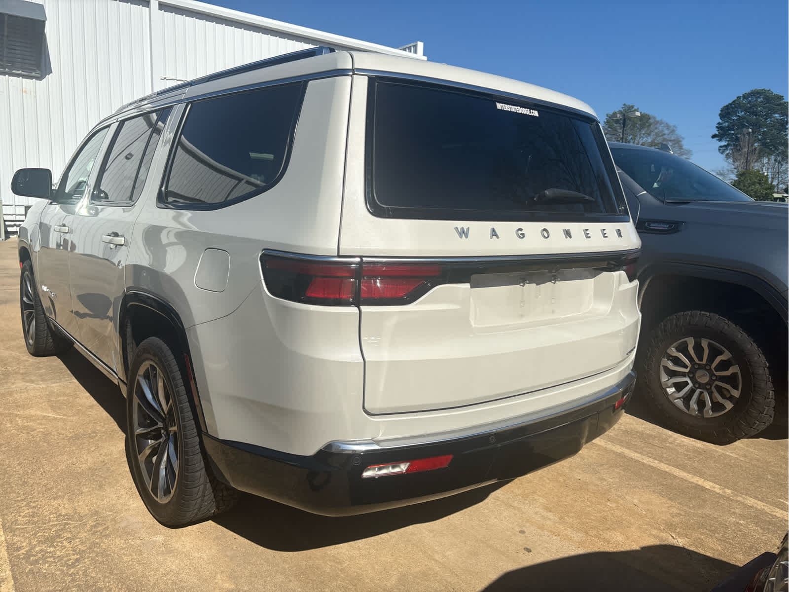 2022 Jeep Wagoneer Series III