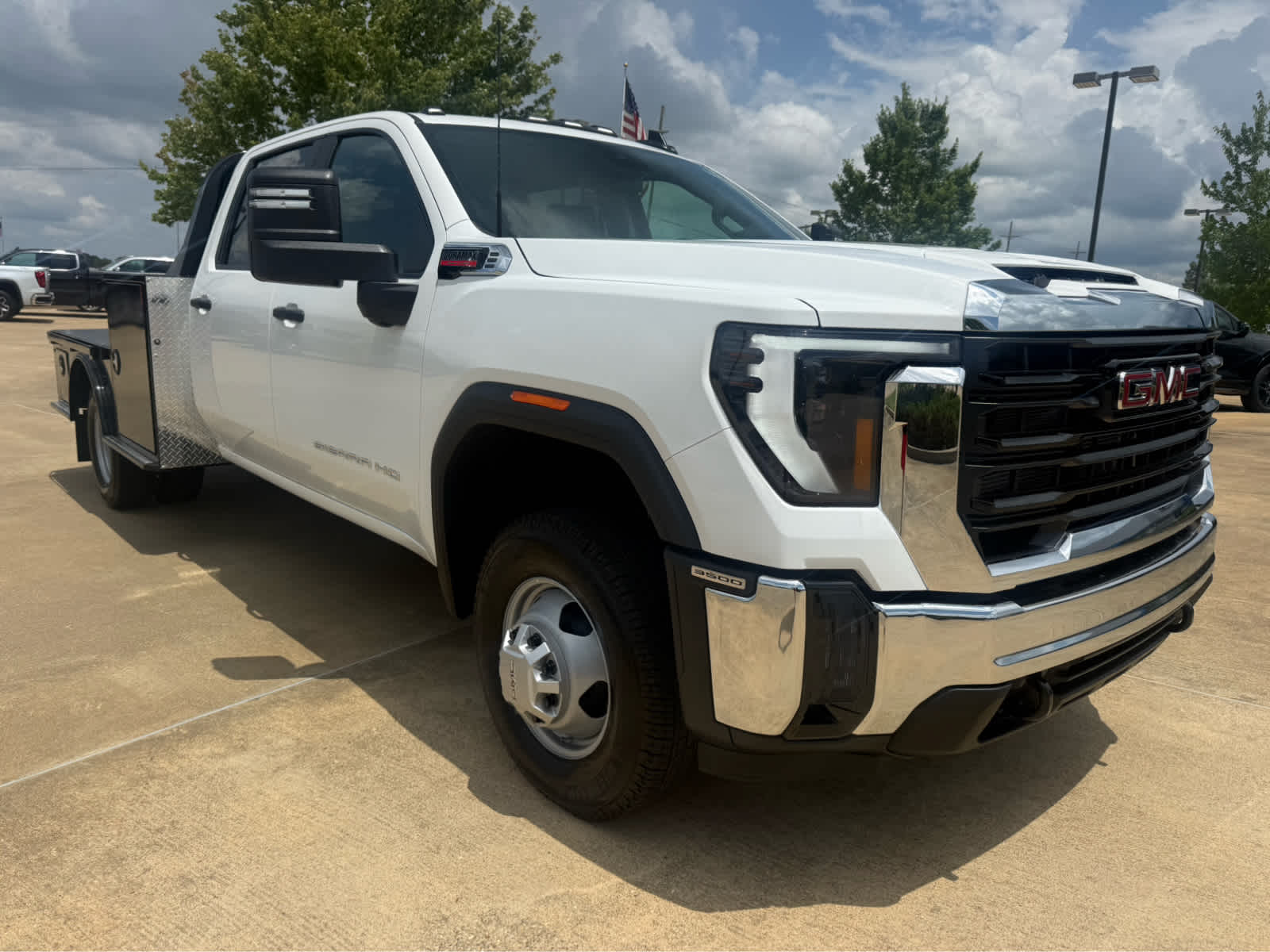 2026 GMC Sierra 3500 HD Chassis Cab Pro