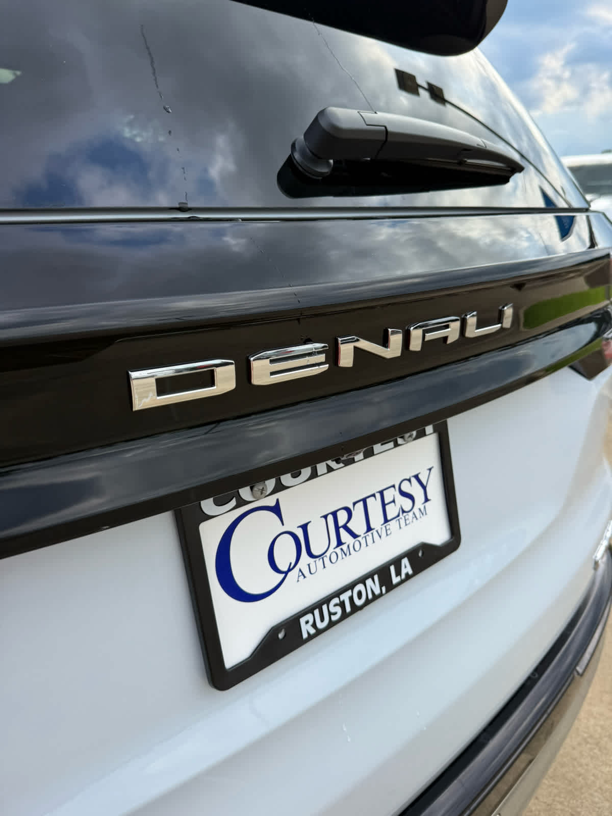 2026 GMC Acadia Denali