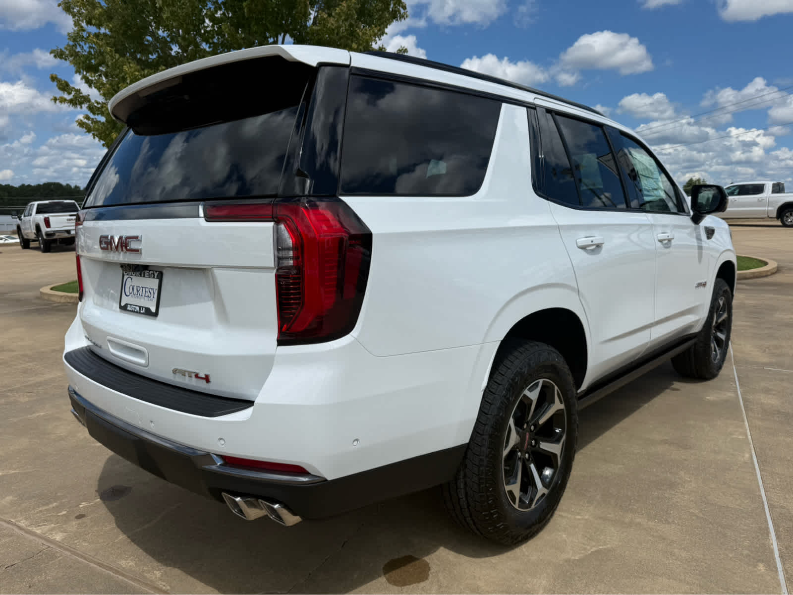 2026 GMC Yukon AT4