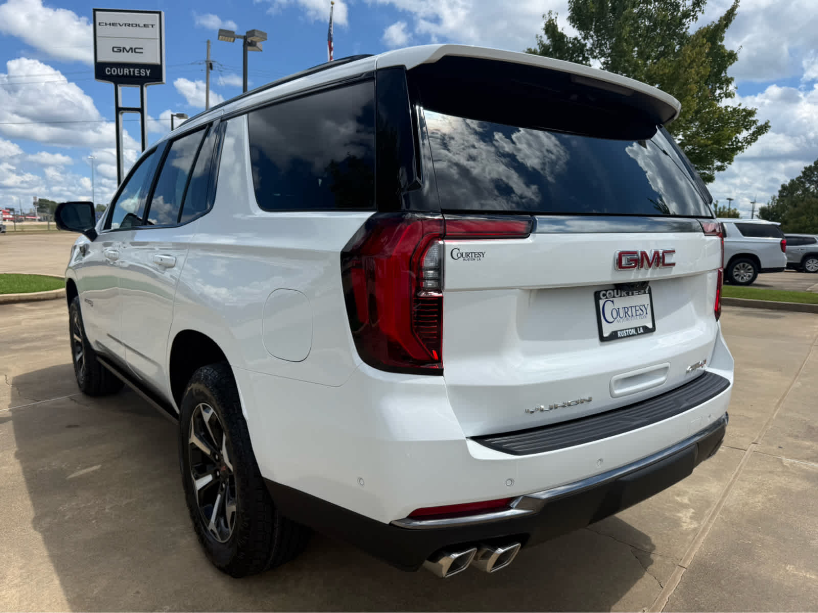2026 GMC Yukon AT4
