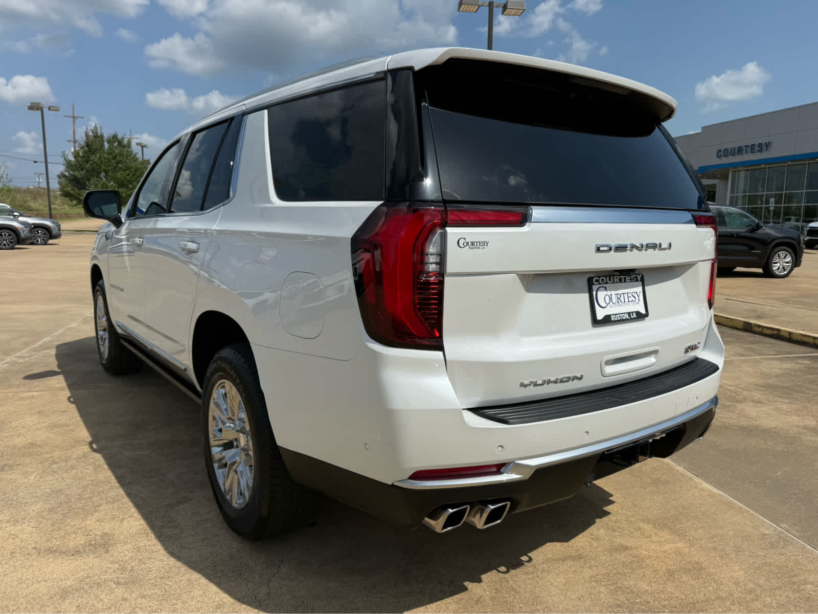 2025 GMC Yukon Denali