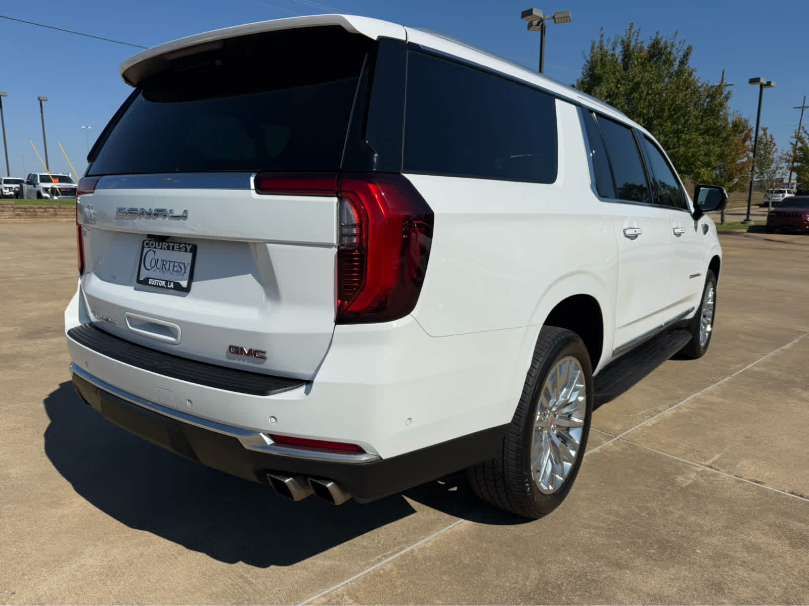 2025 GMC Yukon XL Denali