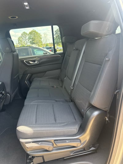 2023 Chevrolet Suburban LS