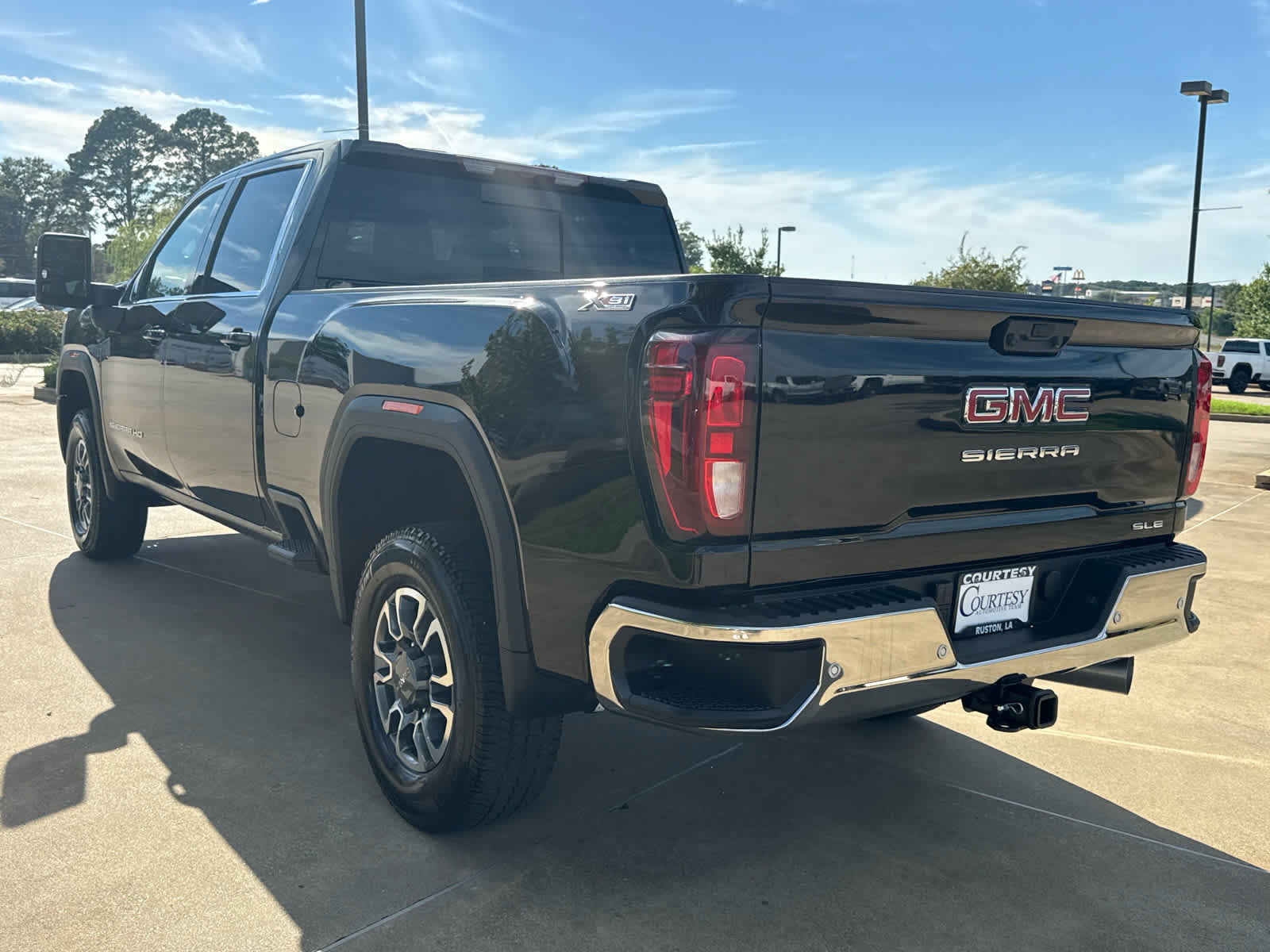 2026 GMC Sierra 2500 HD SLE