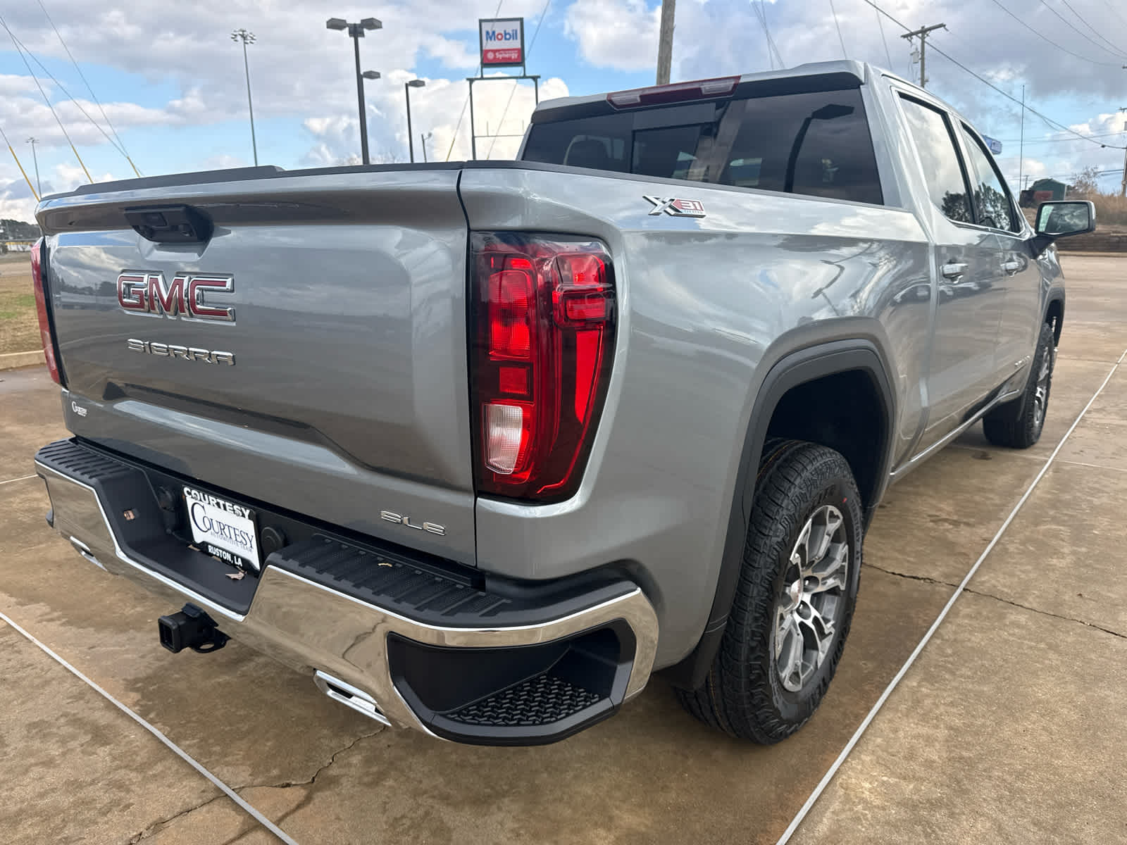 2026 GMC Sierra 1500 SLE