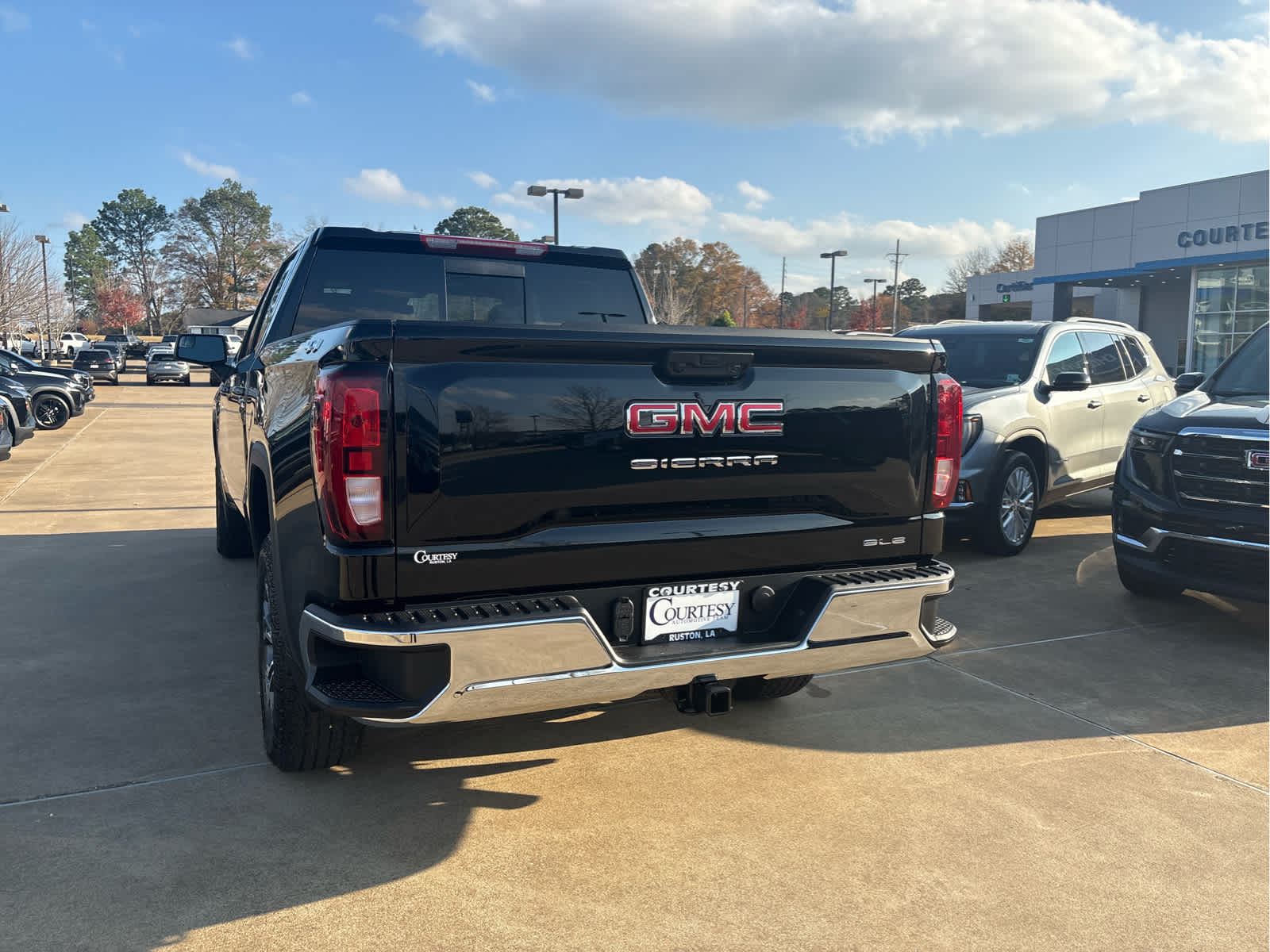 2026 GMC Sierra 1500 SLE