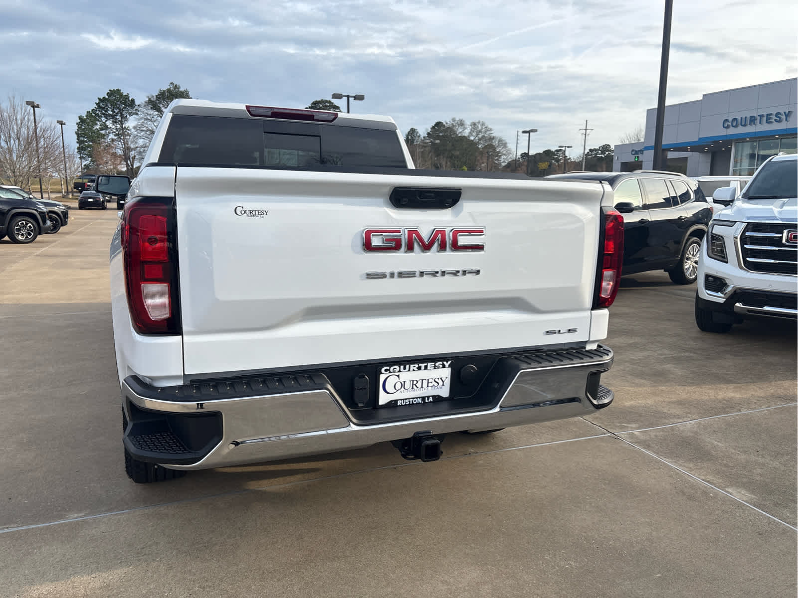 2026 GMC Sierra 1500 SLE