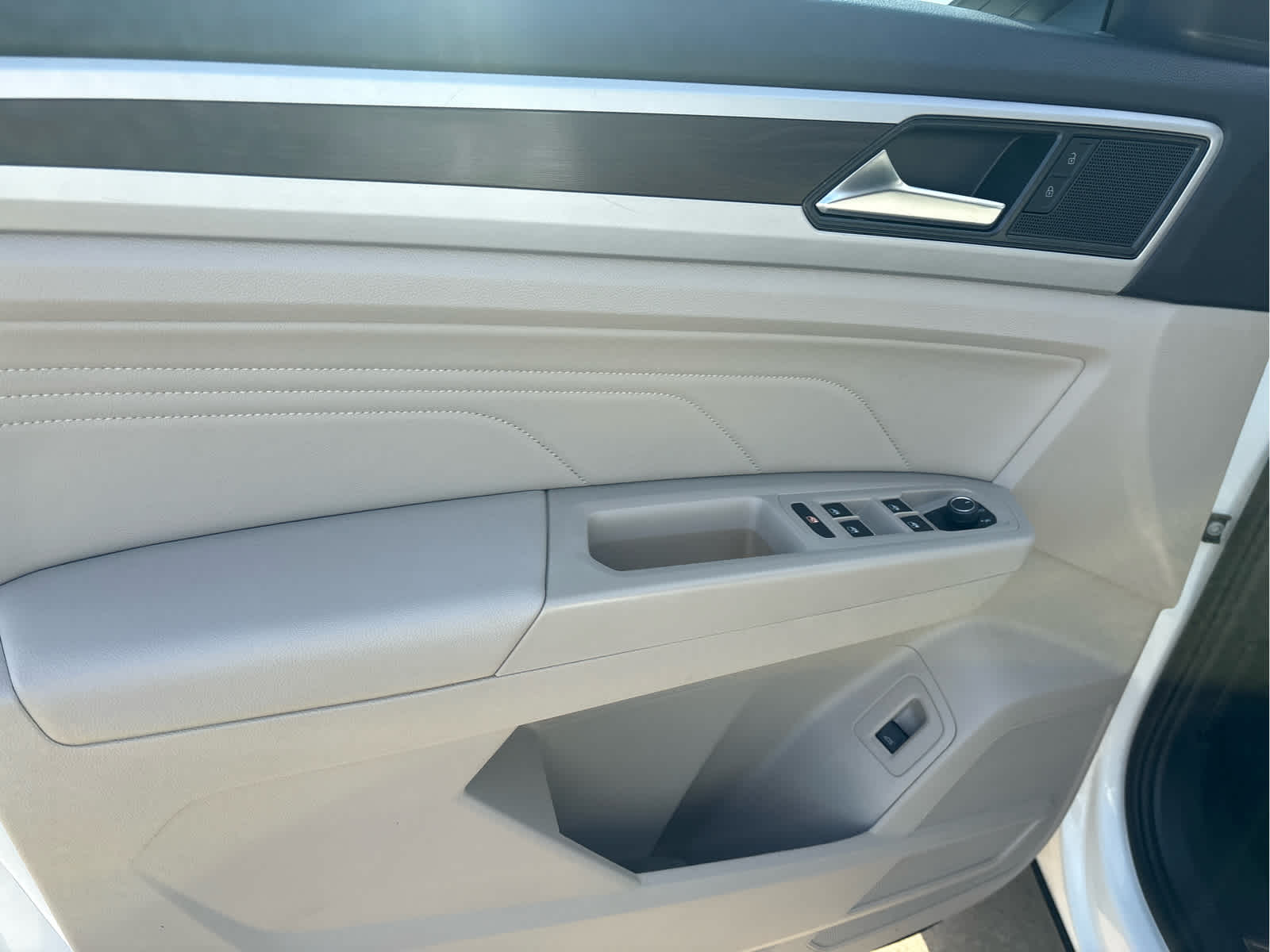 2022 Volkswagen Atlas 2.0T SE w/Technology