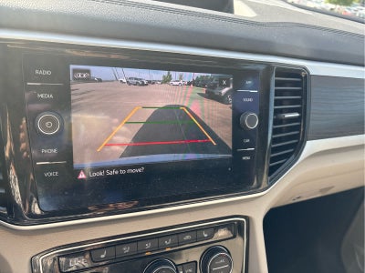 2022 Volkswagen Atlas 2.0T SE w/Technology