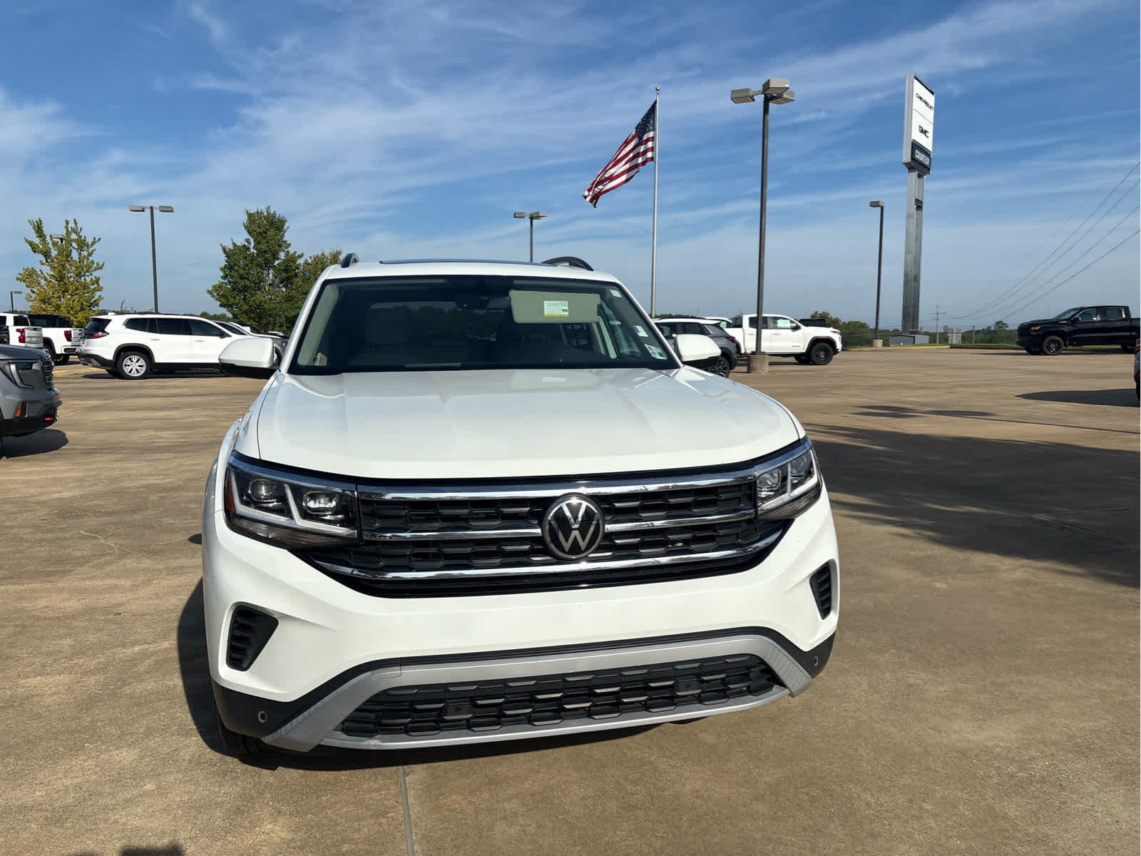 2022 Volkswagen Atlas 2.0T SE w/Technology