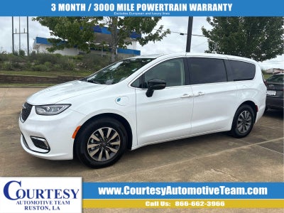 2024 Chrysler Pacifica Hybrid Select