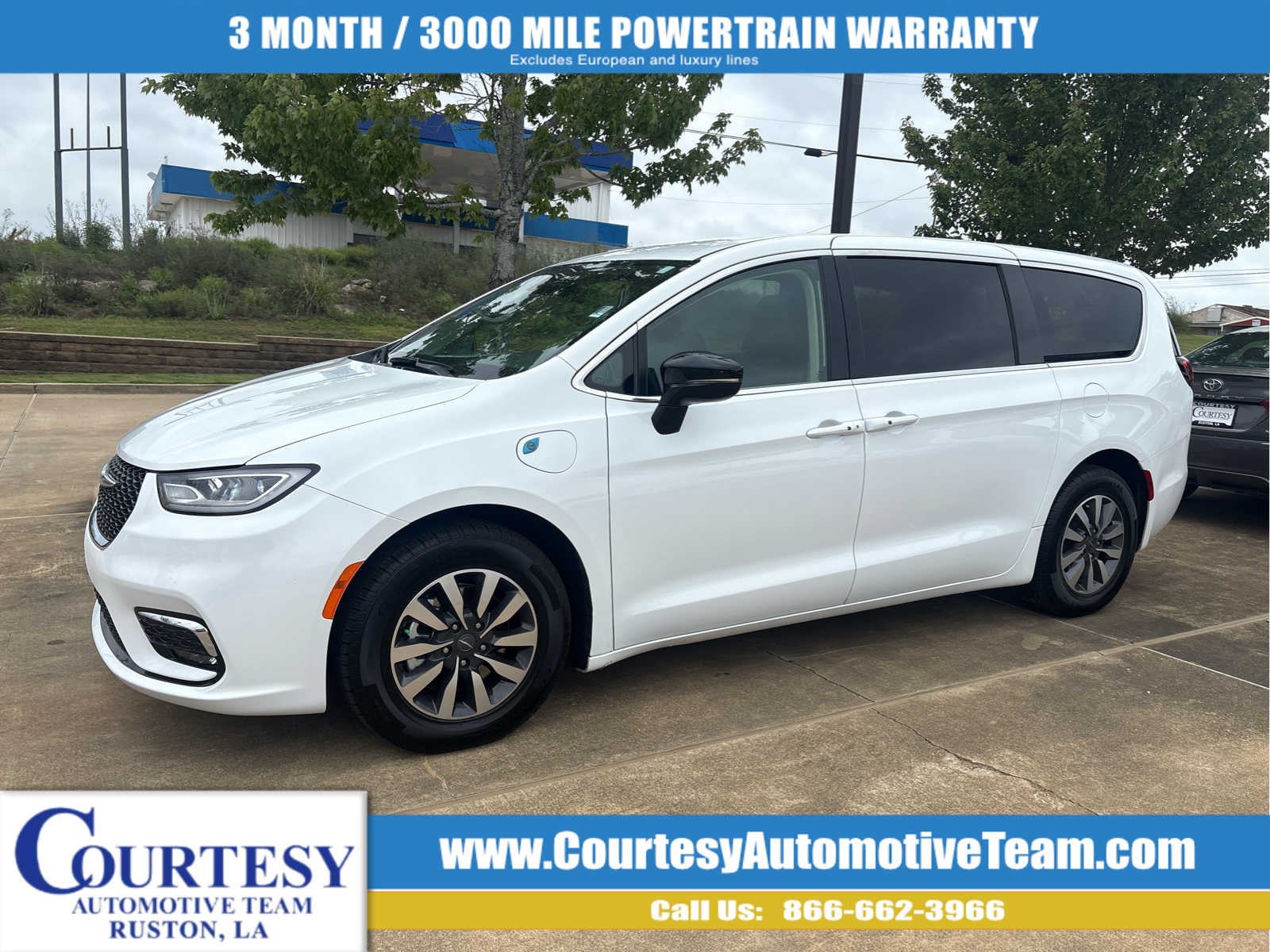2024 Chrysler Pacifica Hybrid Select