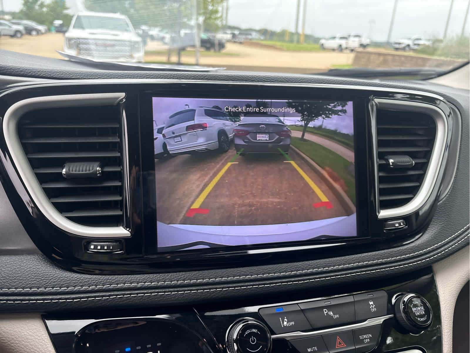 2024 Chrysler Pacifica Hybrid Select