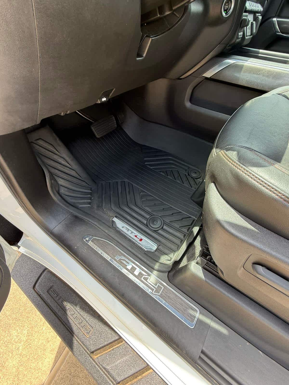 2021 GMC Sierra 1500 AT4