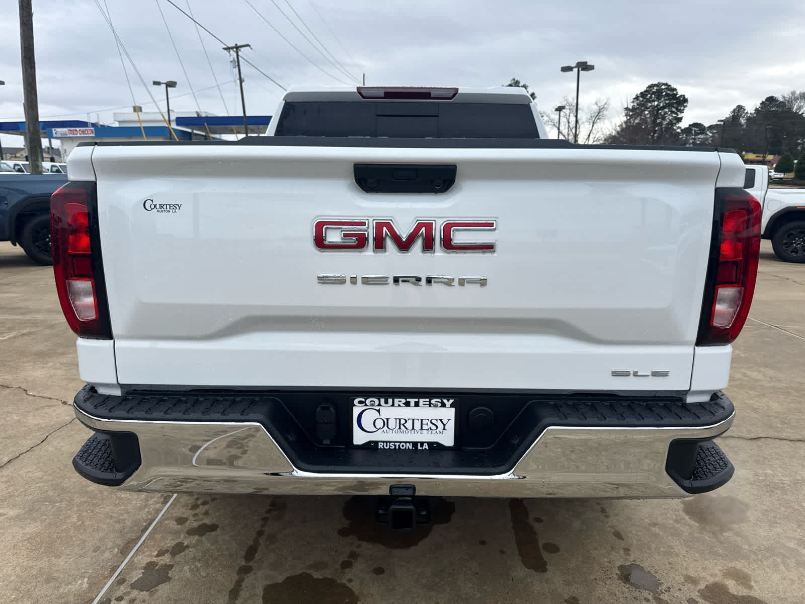 2026 GMC Sierra 1500 SLE