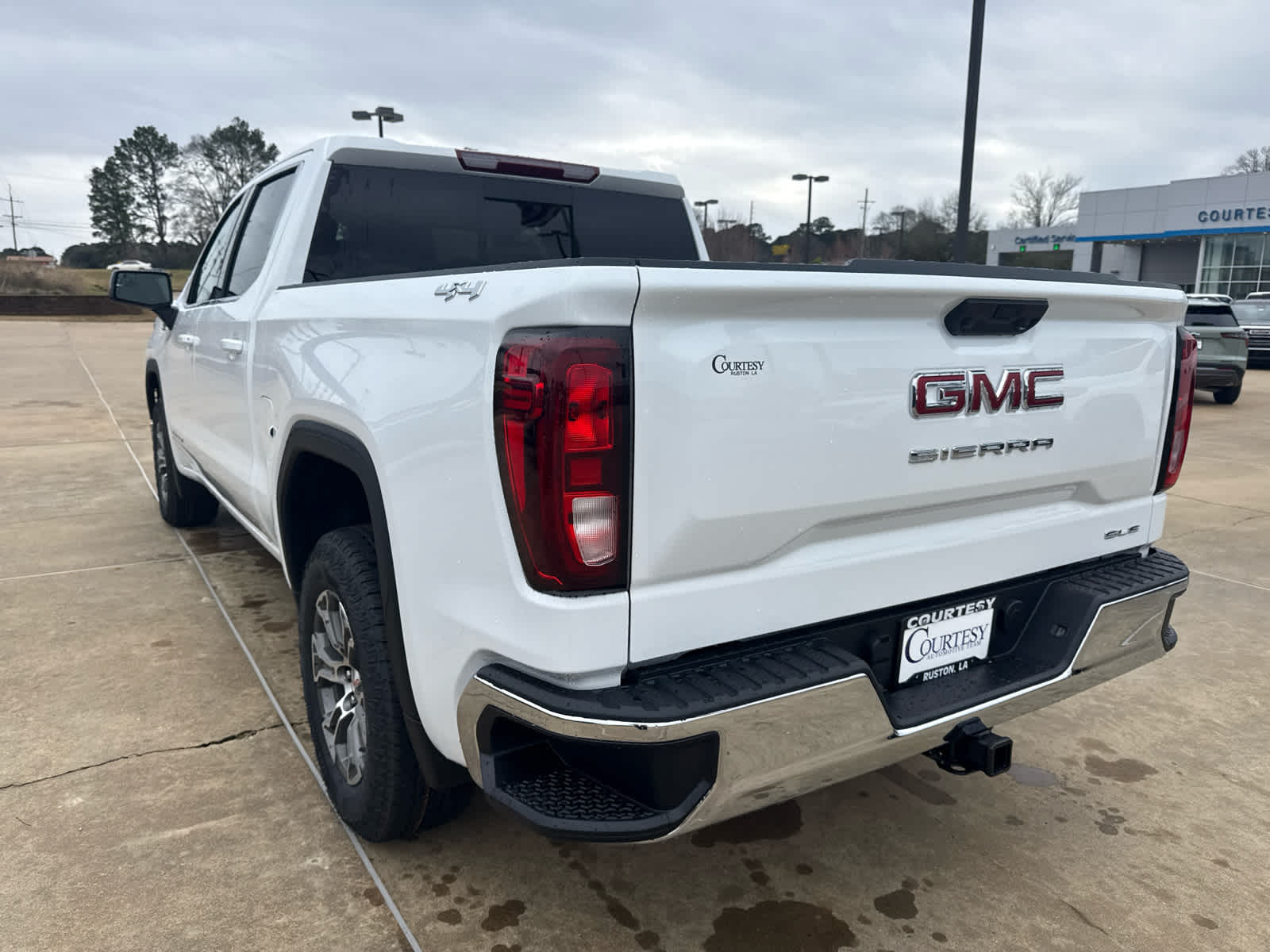 2026 GMC Sierra 1500 SLE