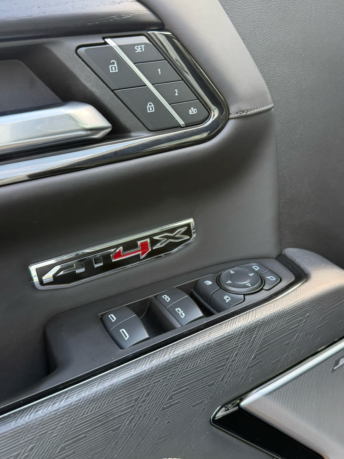 2024 GMC Sierra 1500 AT4X