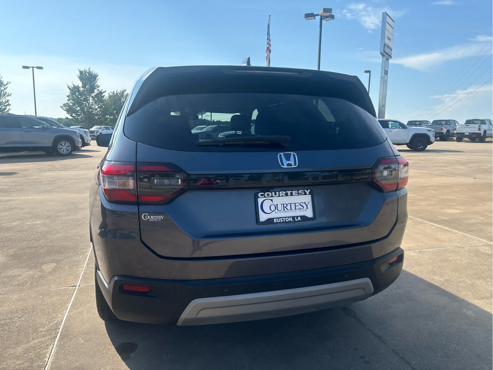 2023 Honda Pilot EX-L 8 Passenger