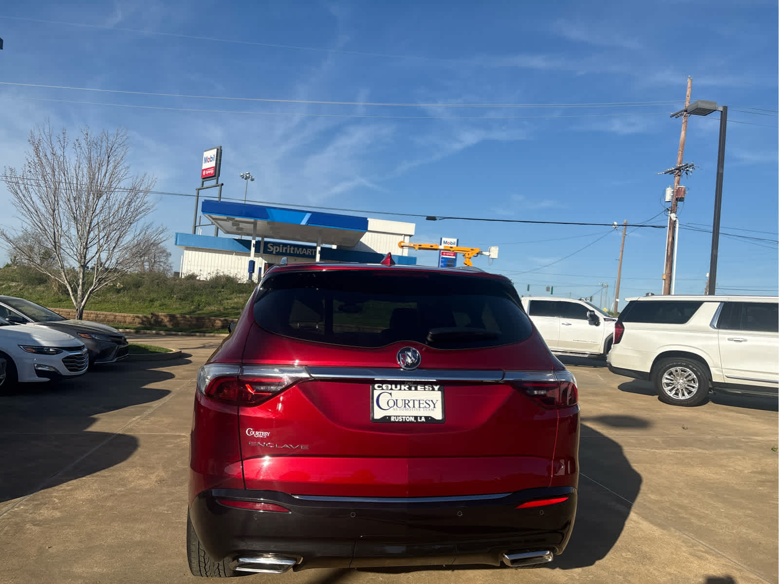 2023 Buick Enclave Essence