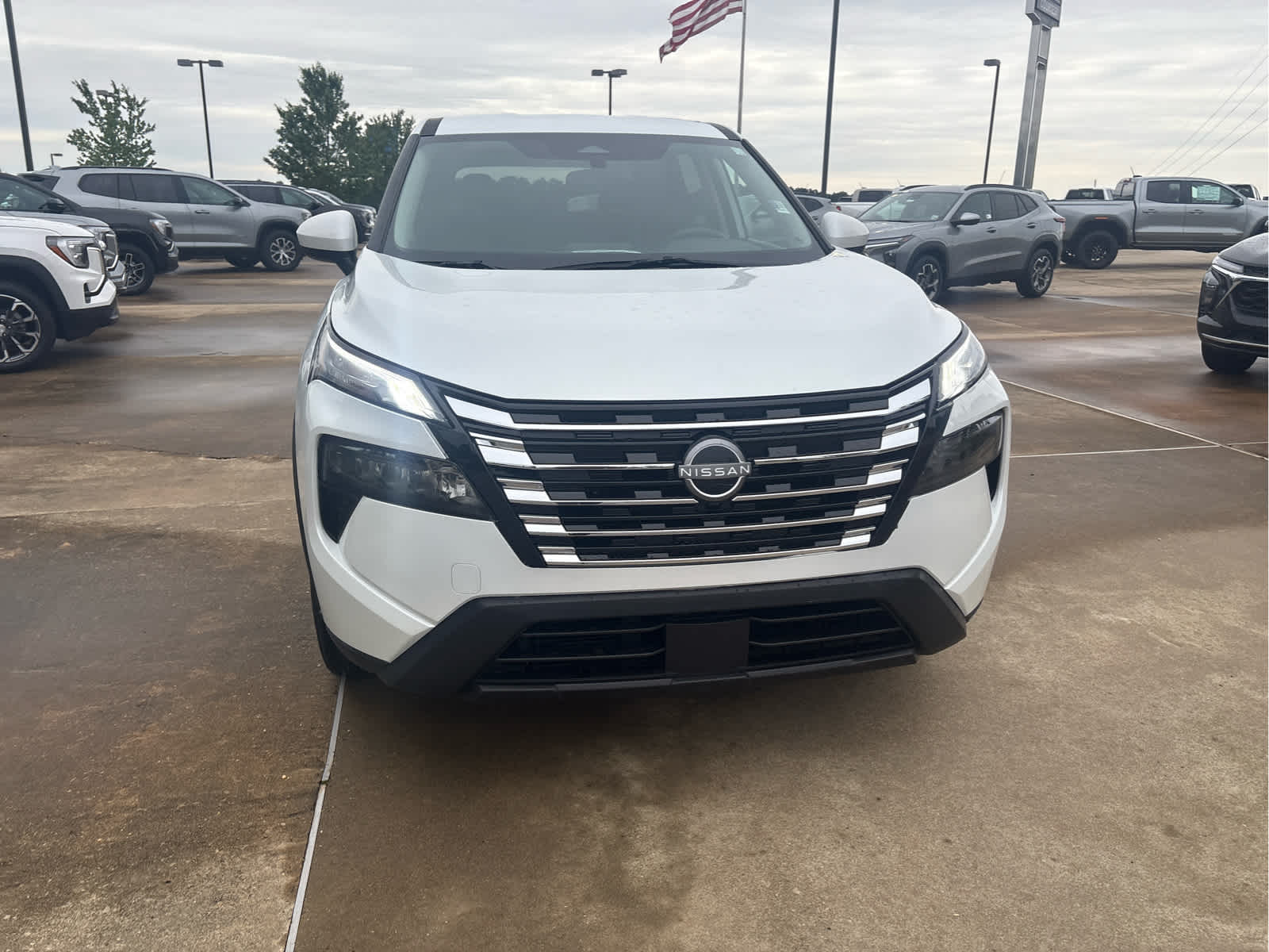 2025 Nissan Rogue SV