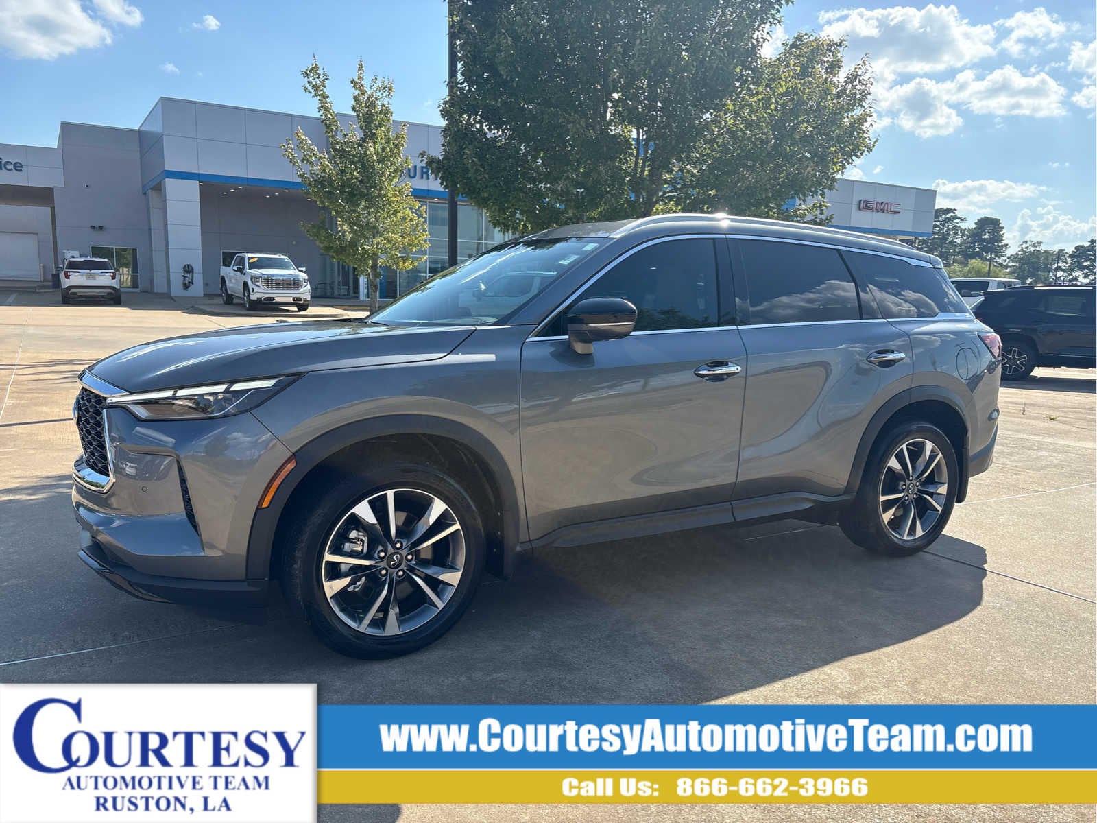 2023 INFINITI QX60 LUXE