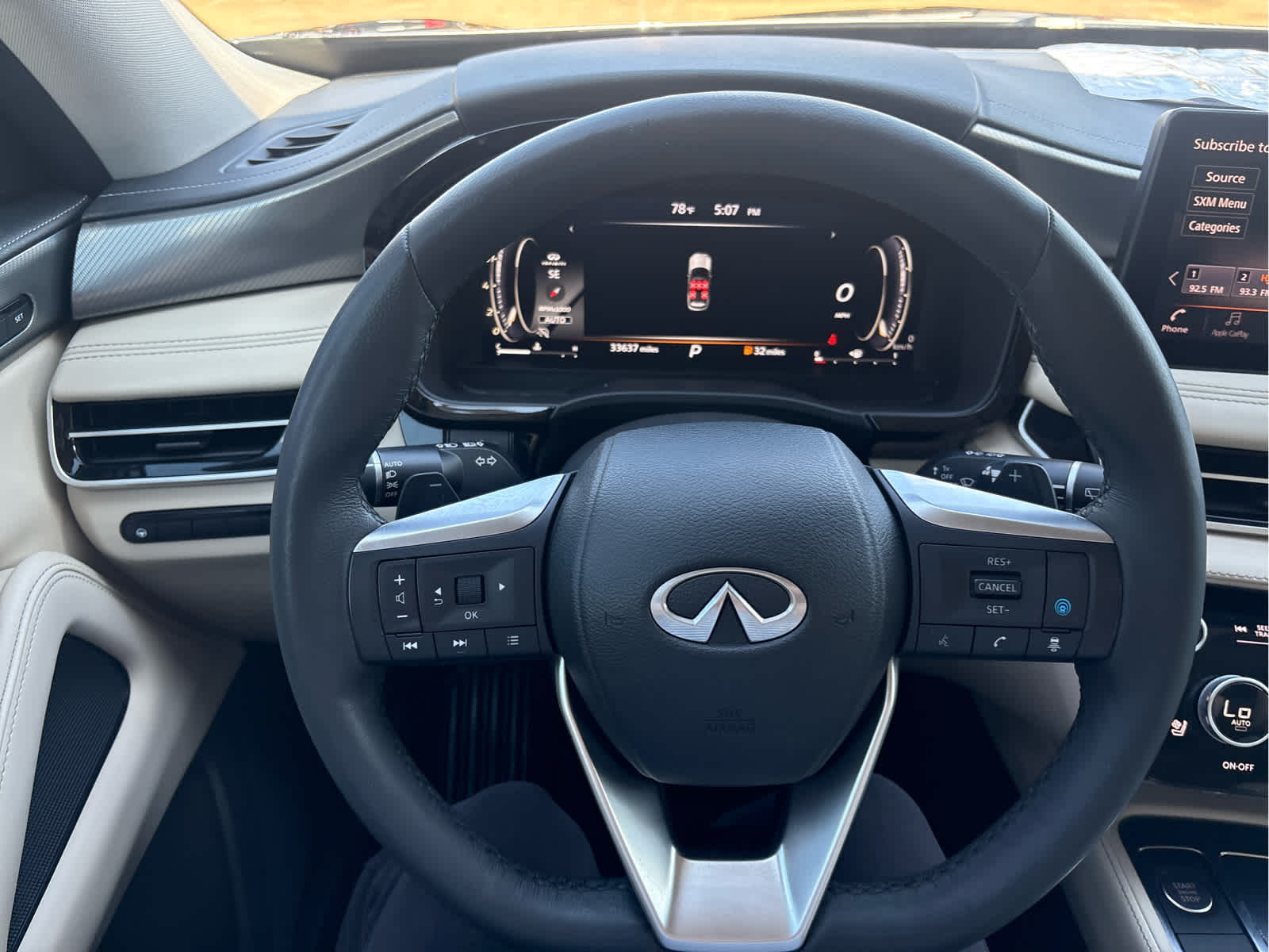 2023 INFINITI QX60 LUXE