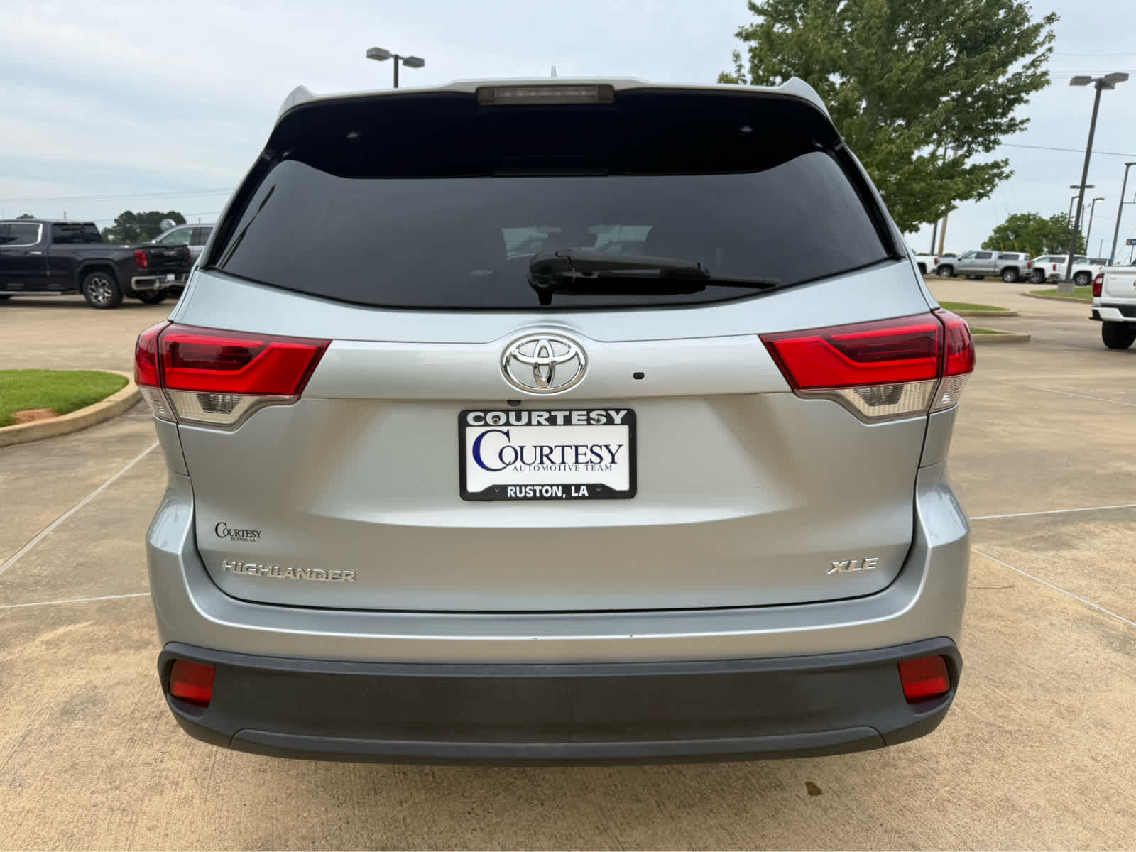 2019 Toyota Highlander SE