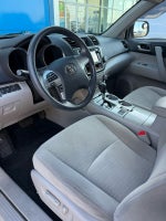 2013 Toyota Highlander Base