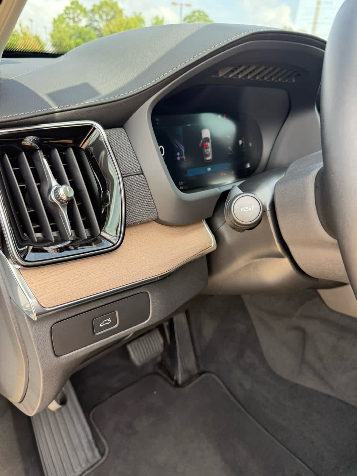 2025 Volvo XC90 Plus