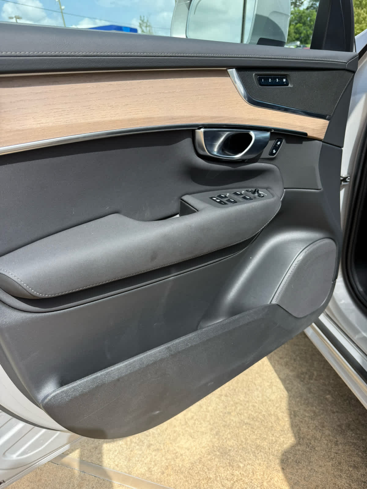 2025 Volvo XC90 Plus